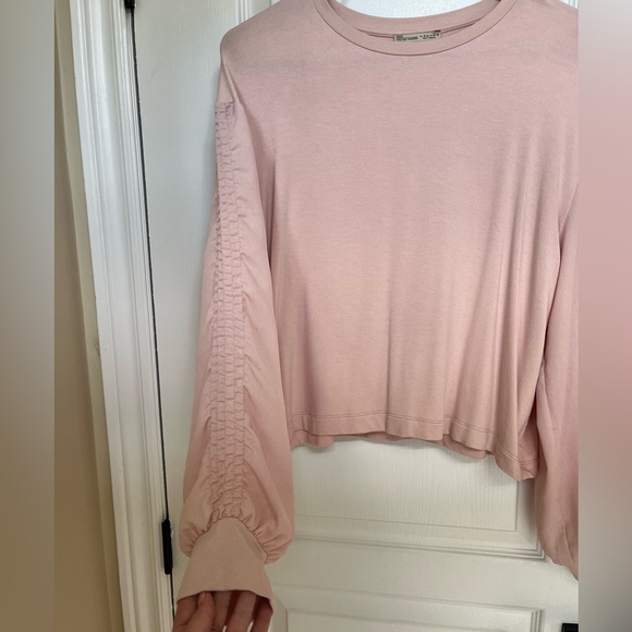 Zara long sleeve shirt-cinched detailed balloon arms in different texture - Picture 6 of 6